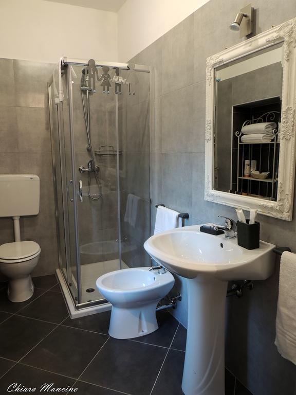 La Casa Del Colonnello Hotel Vercelli Kültér fotó
